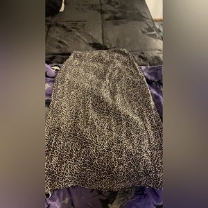 American eagle leopard print pencil skirt